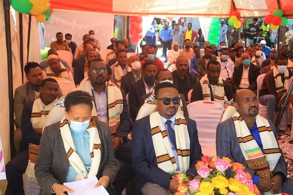 በሐዋሳ ከተማ በ2ኛ ውሃ አቅርቦትና ሳንቴሽን ኘሮጀክት የተገነቡ የህዝብና የጋራ መጸዳጃ ቤቶች ተመረቁ።